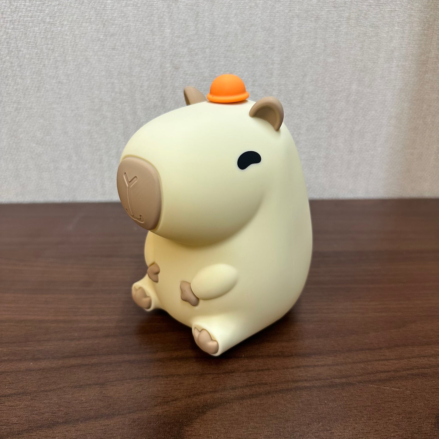 HomeStuffUtopiaâ„¢ Capybara Night Light